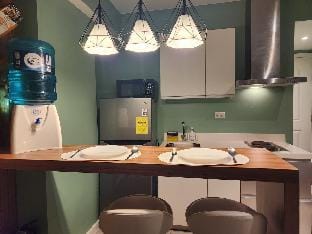 Near Airport, Double Bed, White Sand Gym & More Apartment in Paranaque