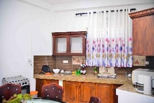 3 Bedroom Luxury Apartment by Lakdinu Ceylon Apartment in Western Province