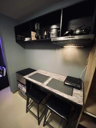 Game Room and Netflix in Congressional ave. Apartment in Quezon City