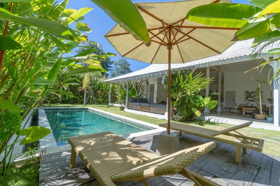 Il Vicolo Art Villas - 150m to Bingin Beach Hotel in Bali