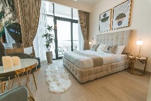 Amazing Apt with Balcony & City Views Meydan Dubai Vacation rental in Dubai