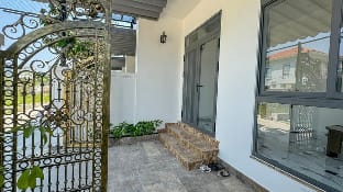 Thùy Trang À La Carte Hotel SĐT  0868668312 Apartment in Laos