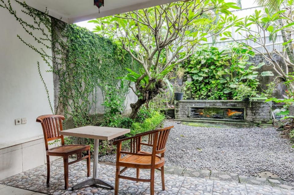 Hotel O Canggu Near Echo Beach Formerly Saren Guesthouse Hotel in North Kuta