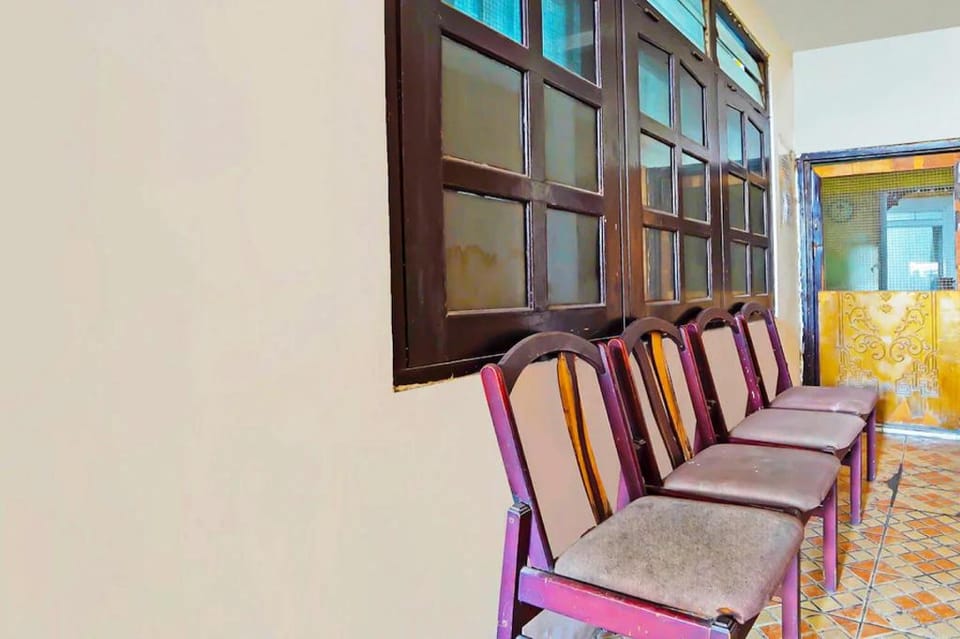 OYO 648 Sungkono Inn Hotel in Surabaya