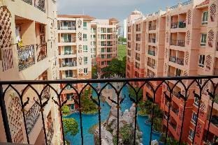 Sevan Seas Condo Resort Pattaya Thailand By Phai Apartment in Pattaya City