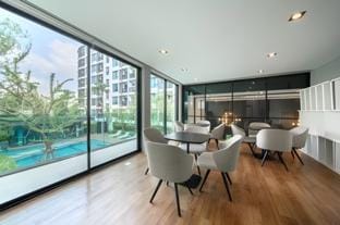 BTS onnut One bedroom pool Quiet Netflix free Wifi Apartment in Bangkok