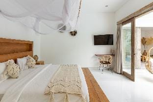Six mins to the beach-3BD w/MovieTheatre and Yoga Vacation rental in North Kuta