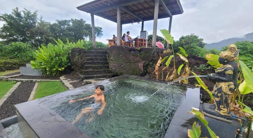 Onion Garden And Natural Hotspring Hotel in Karangasem Regency