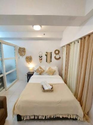 A’s crib Tagaytay - Taalview w/parking (Unit 1215) Apartment in Tagaytay