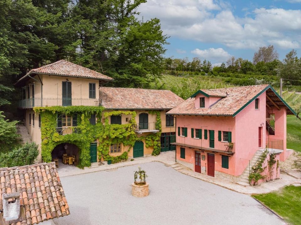 TENUTA MIRANDA Hotel in Piedmont