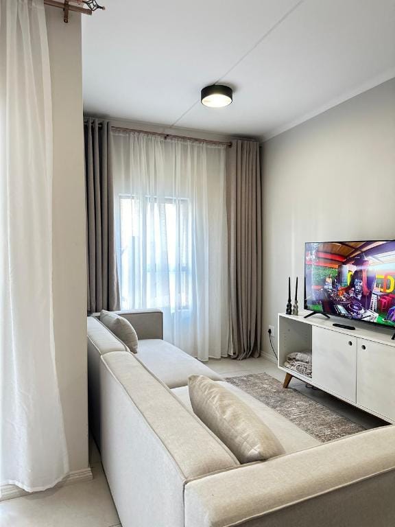 The Oasis| 93 on New| Midrand Apartment in Gauteng