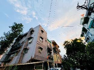 HomeEscape 1BHK Retreat Near Saket Square Apartment in India