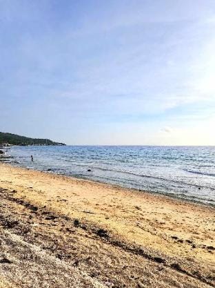 Oslob Beach House in Gated Property Vacation rental in Oslob