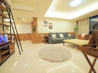Mar-exclusive師大夜市步行1分鐘/距離NTNU大學只要30秒/4房3衛浴/獨立出入口 Apartment in Taipei City