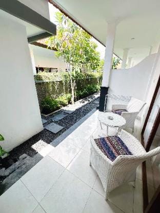Suite 7 at TWIN GUEST HOUSE at Batu Belig Vacation rental in North Kuta