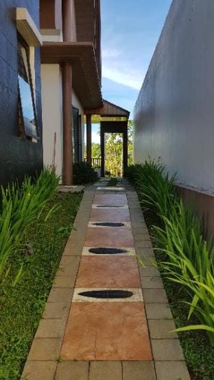 Villa Ophelia at Vimala Hills Vacation rental in West Java