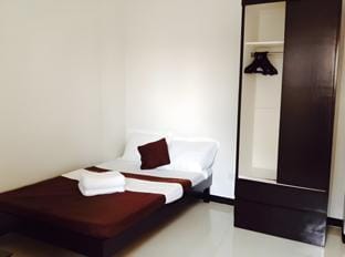 Brand New Room w/ Balcony&WiFi(2) Vacation rental in Quezon City