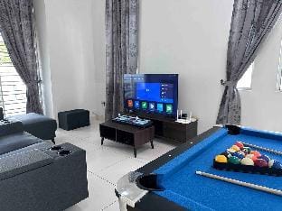 New Mount Austin Pool End Lot Landed 18 pax Vacation rental in Johor Bahru