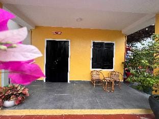 HOMESTAY NHÀ Ở BIỂN Apartment in Da Nang