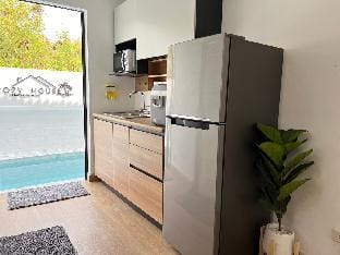 Pool Villa 4 Bedroom , Wonnapha Beach, Bangsaen Vacation rental in Chon Buri Changwat
