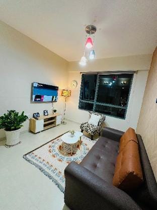HHomes - Homey 1BR Masteri Thao Dien & Pool Gym D2 Apartment in Ho Chi Minh City