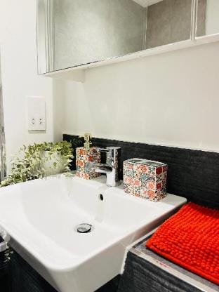 Modern London Riverside Property - Great Location Vacation rental in London