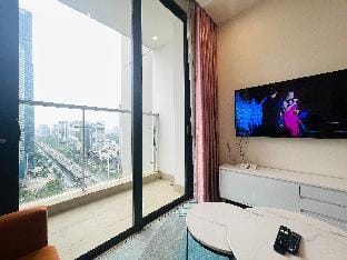 May Housing - 1BR Vinhomes Skylake View Keangnam Apartment in Laos