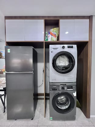 Cozy 2-Bedroom with balcony @Free Pool*Gym*Netflix Apartment in Ho Chi Minh City
