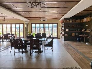 2BR Condo unit TRANSIENT with balcony and PARKING Apartment in Baguio