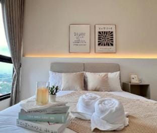 Paradigm Residence, SweetHome by Guesthouse (9pax) Vacation rental in Johor Bahru