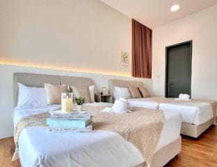 Paradigm Residence, SweetHome by Guesthouse (9pax) Vacation rental in Johor Bahru