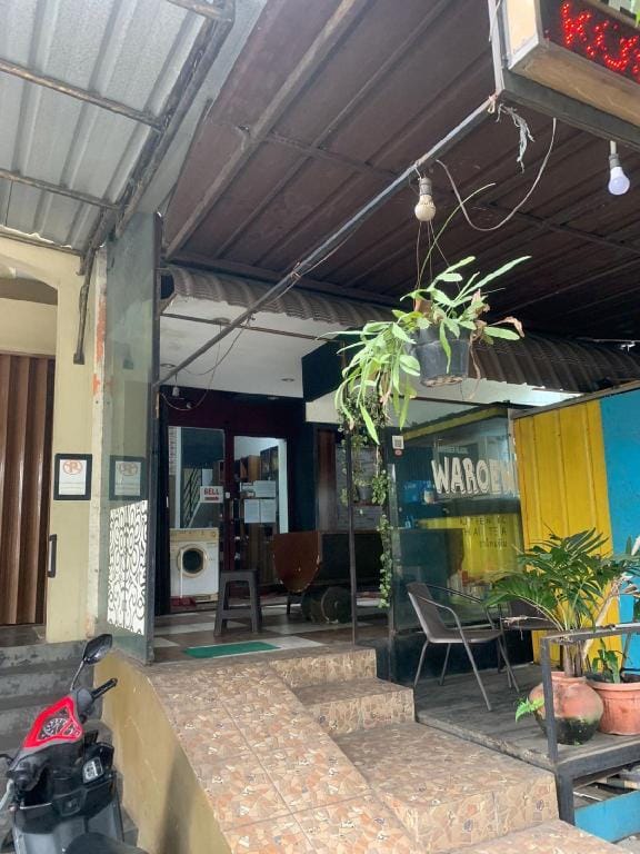 Backpacker Homestay Jatisampurna RedPartner Hotel in West Java