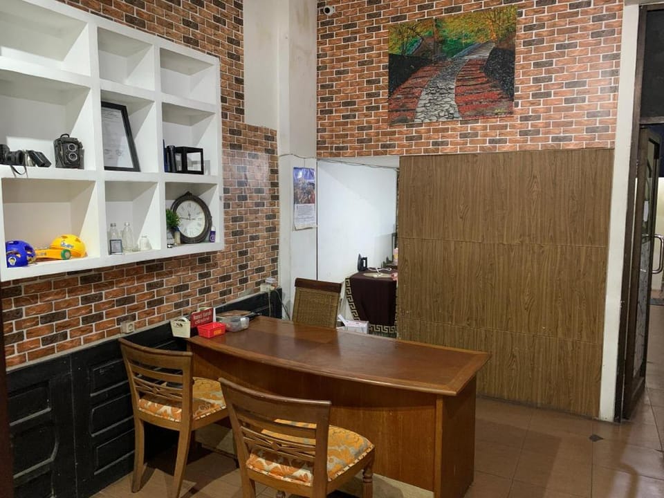 Backpacker Homestay Jatisampurna RedPartner Hotel in West Java
