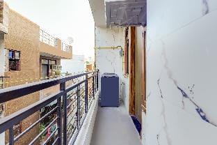 Peacefulhuts 2BHK Luxury near Airport Apartment in Delhi