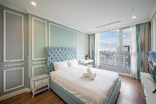 Landmark 2-47.01 3PN Apartment in Ho Chi Minh City