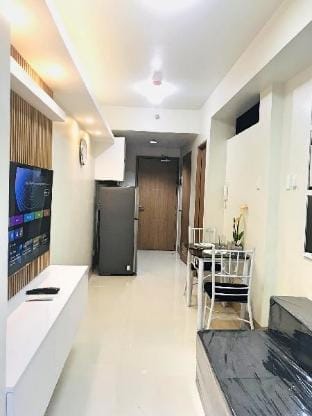 Cozy 1-bedroom unit in Shore 3 Residences Apartment in Pasay