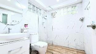 Pimbunya House - V4 Rimnum Deluxe Room 1 BRs Ubon Vacation rental in Laos