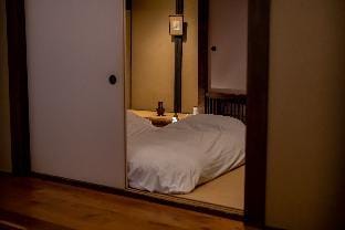 MACHIYA: SAUNA - A Sauna Inn Renovated from a 160-Year-Old Kyomachiya in a Back Alley Villa in Kyoto