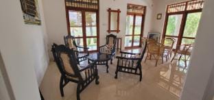 Breez Holiday Home Vacation rental in Gangawatakorale
