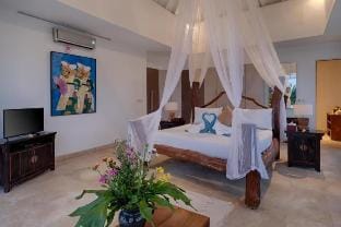 Clover 3 BR Private Pool Villa AN05B Villa in North Kuta