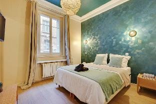 Charming flat - 2 bedrooms with a Cinema Apartment in Paris