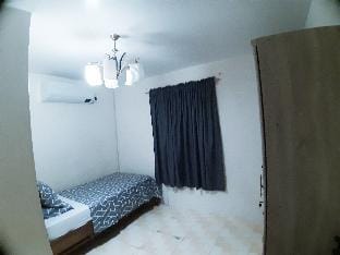 ILOILO TRANSIENT HOUSE  @4pax Vacation rental in Iloilo City