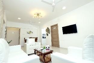 Mumbai Airport 3 BHK -  Business Traveler  Apartment in Mumbai