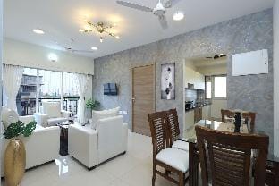 Mid - City Apartment in Santacruz East  Apartment in Mumbai