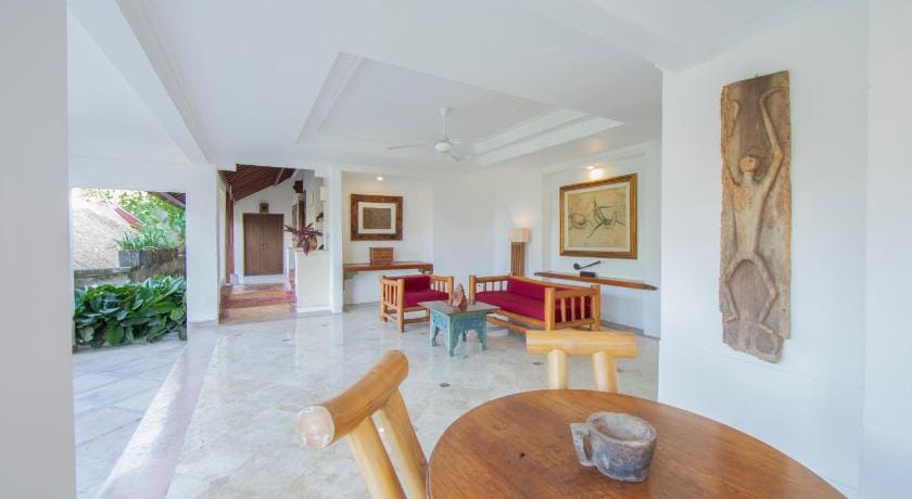 Alam Puri Art Museum and Villas Apartment hotel in Sukawati