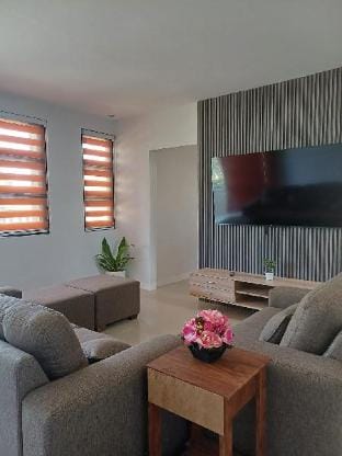 5-BR Staycation House in Lipa Vacation rental in Calabarzon