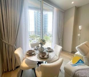 Modern & Relaxing One bedroom Apartment ~ 5mins to Beach ~ Pool ~ Sauna! Vacation rental in Dubai