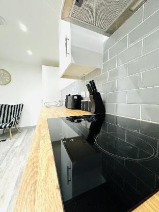 202 Grosvenor House Apartment in Wakefield