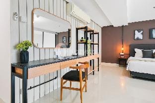 Sovrae by Kozystay - Grogol Apartment in Jakarta
