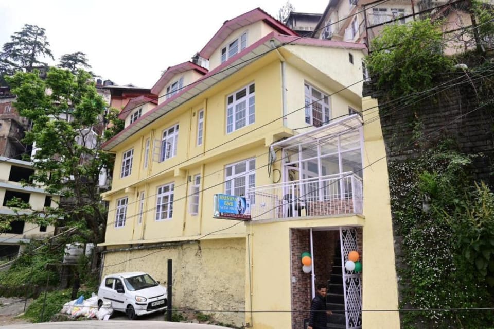 Goroomgo Krishna BNB Guest House Shimla Hotel in Shimla